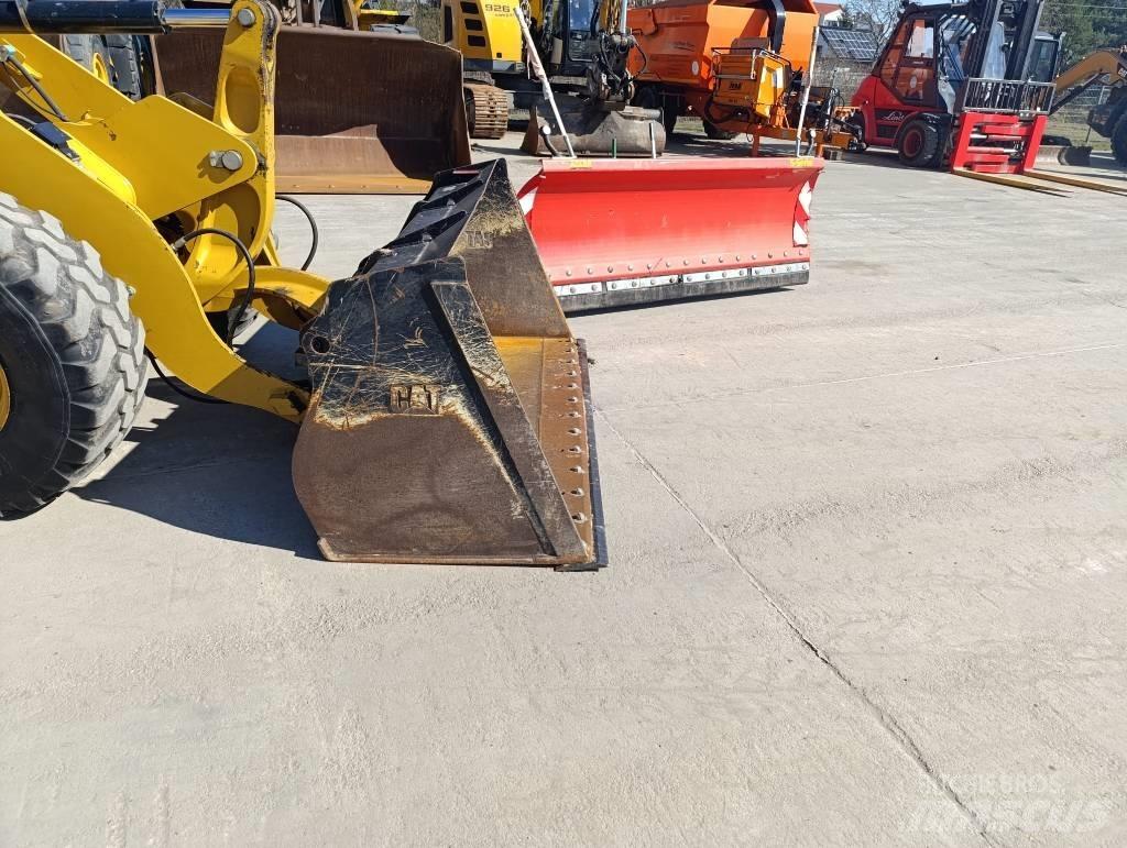 CAT 907 H 2 Iekrāvēji uz riteņiem