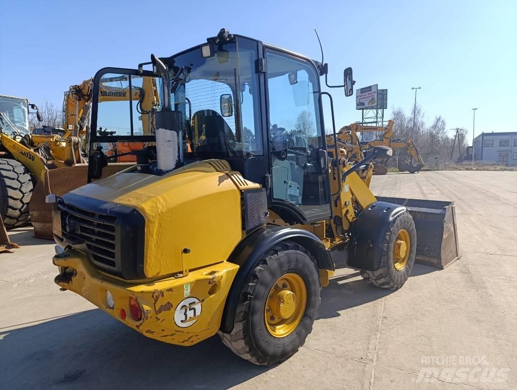 CAT 907 H 2 Iekrāvēji uz riteņiem