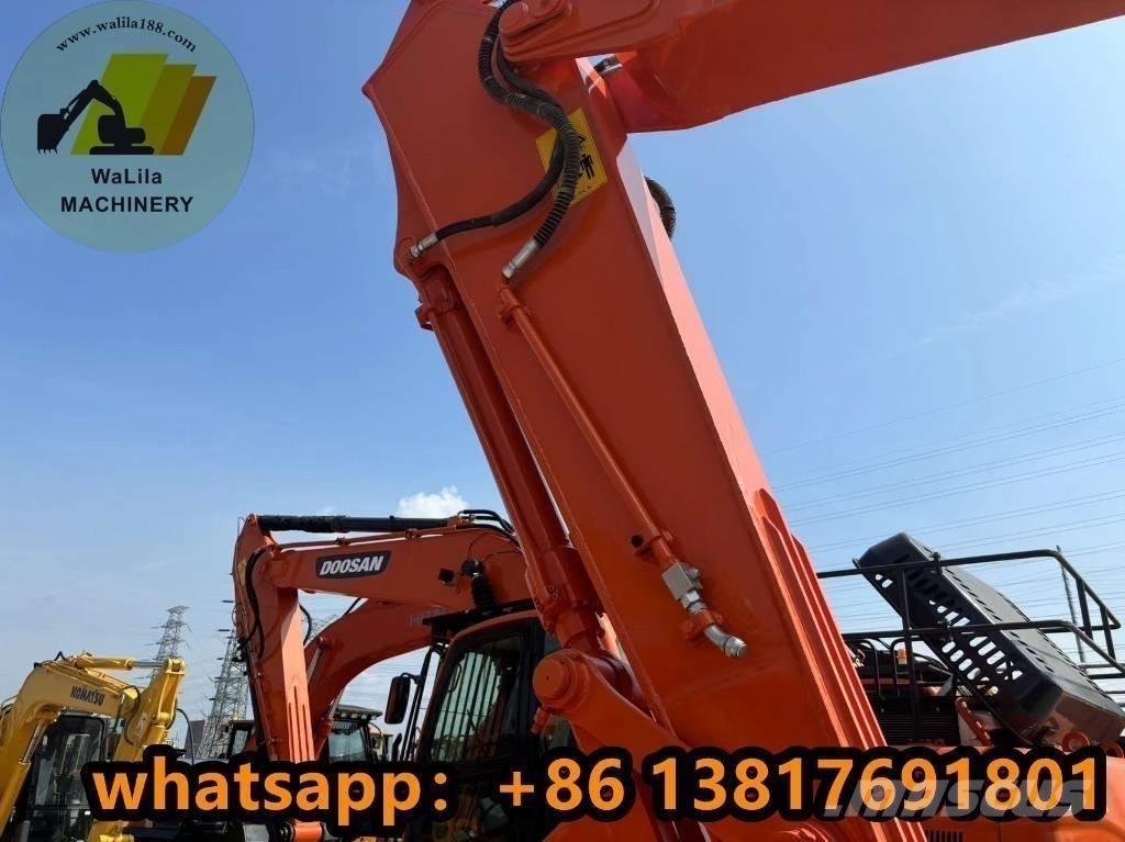 Hitachi ZX 210 Kāpurķēžu ekskavatori