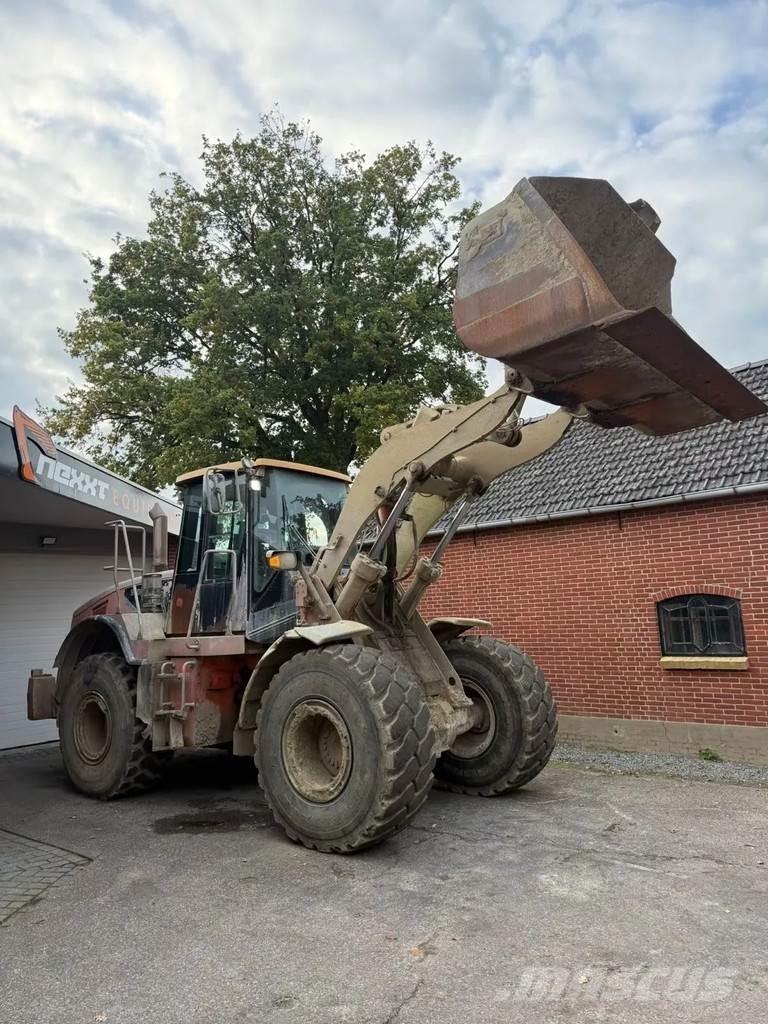 CAT 950H Iekrāvēji uz riteņiem