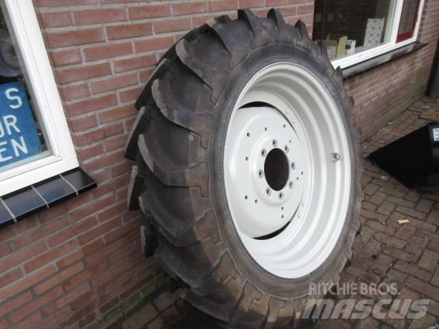 Michelin 13.6/38 Riepas, riteņi un diski