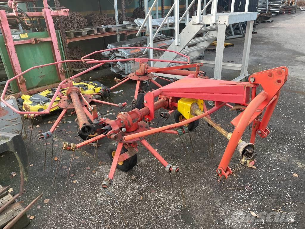 Taarup Vändare Grābekļi un siena ārdītāji