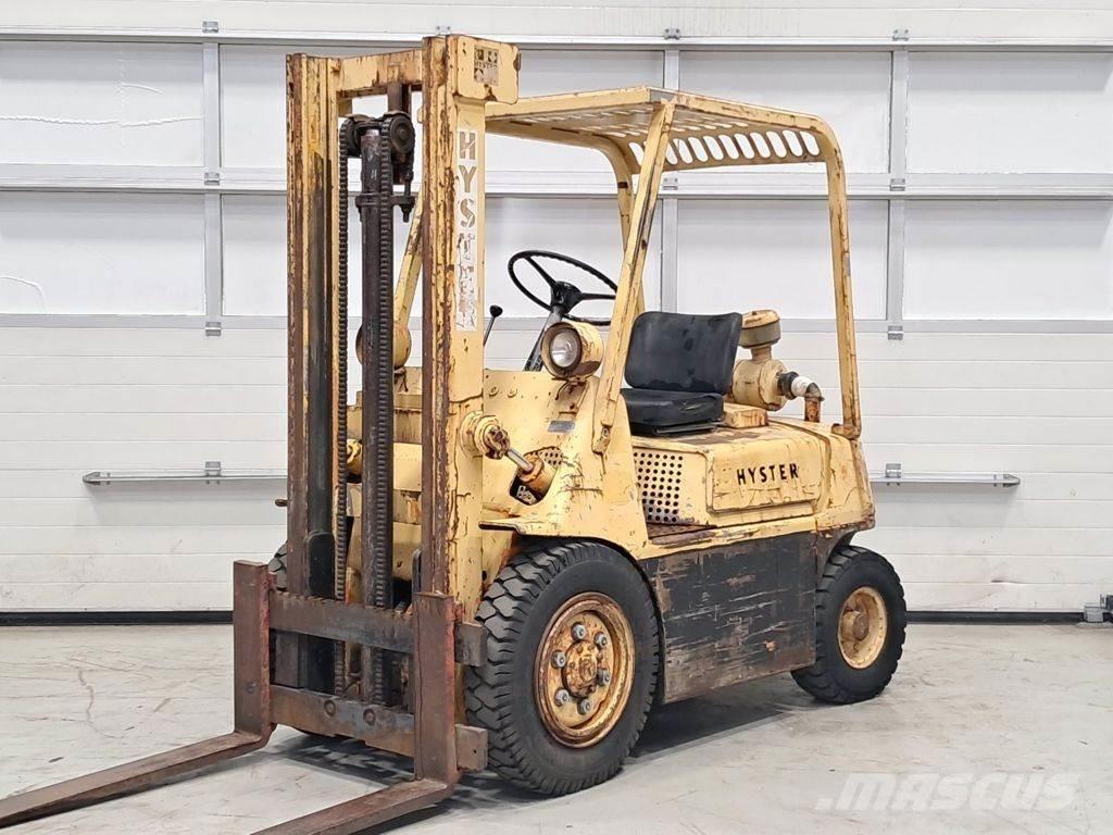 Hyster H2.50J Tehnika ar dīzeļa dzinēju