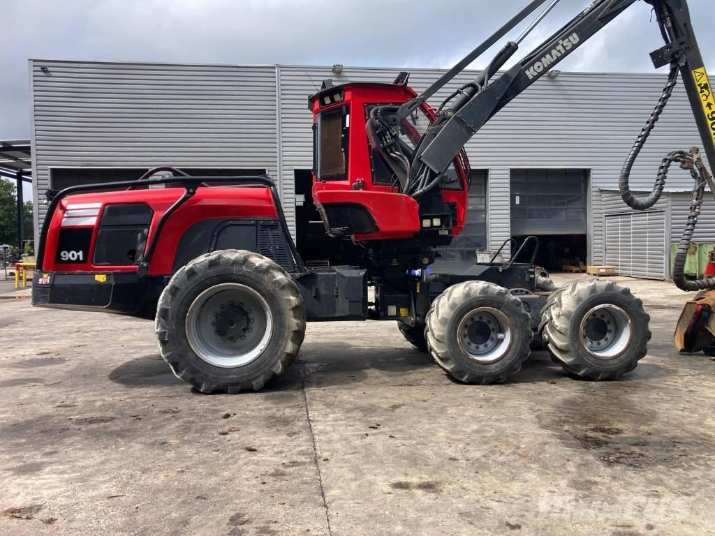 Komatsu 901 Harvesteri