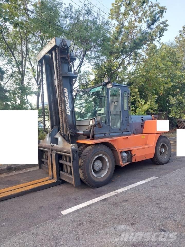 Doosan D 160 S-5 Tehnika ar dīzeļa dzinēju