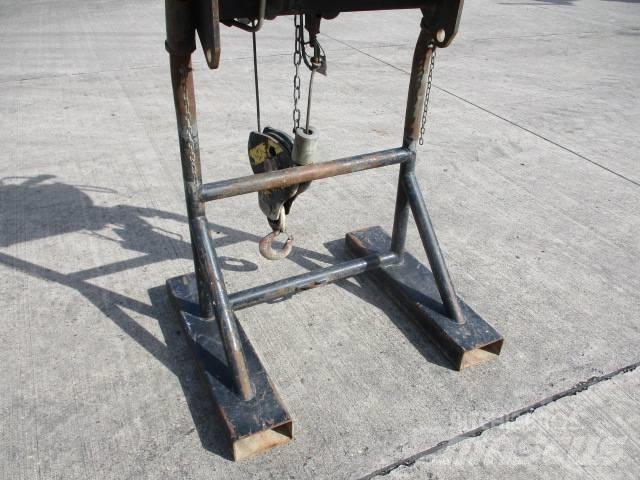 Manitou lier 3 Ton Citas sastāvdaļas