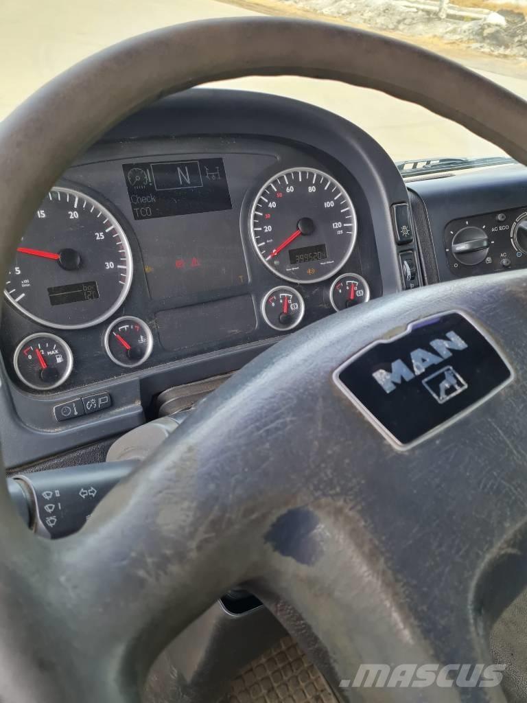 MAN TGA 26.480 Treileri ar āķi