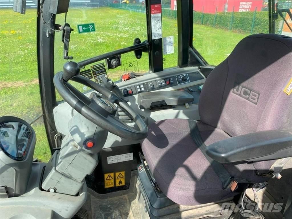 JCB TM 220 - 40 KM/H Lauksaimniecības pacēlāji