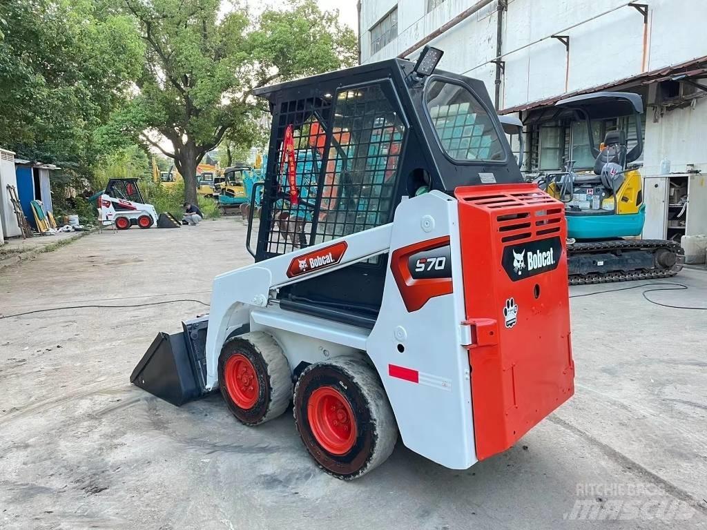 Bobcat S 70 Lietoti riteņu kompaktiekrāvēji