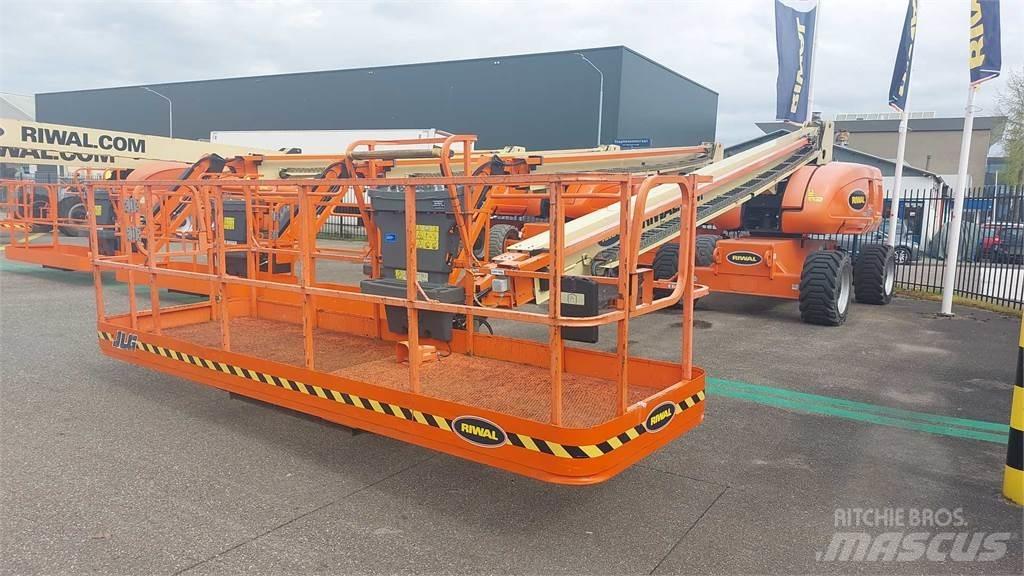JLG 680SGW+ Teleskopiskie pacēlāji