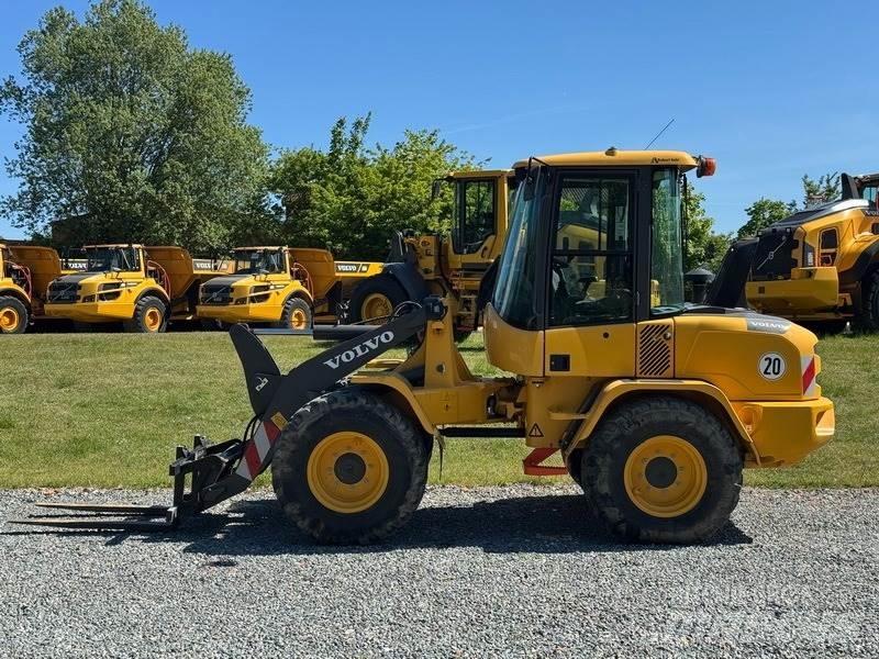 Volvo L 35 G Iekrāvēji uz riteņiem