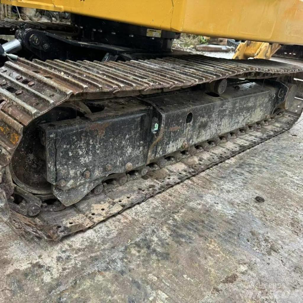CAT 306 Kāpurķēžu ekskavatori