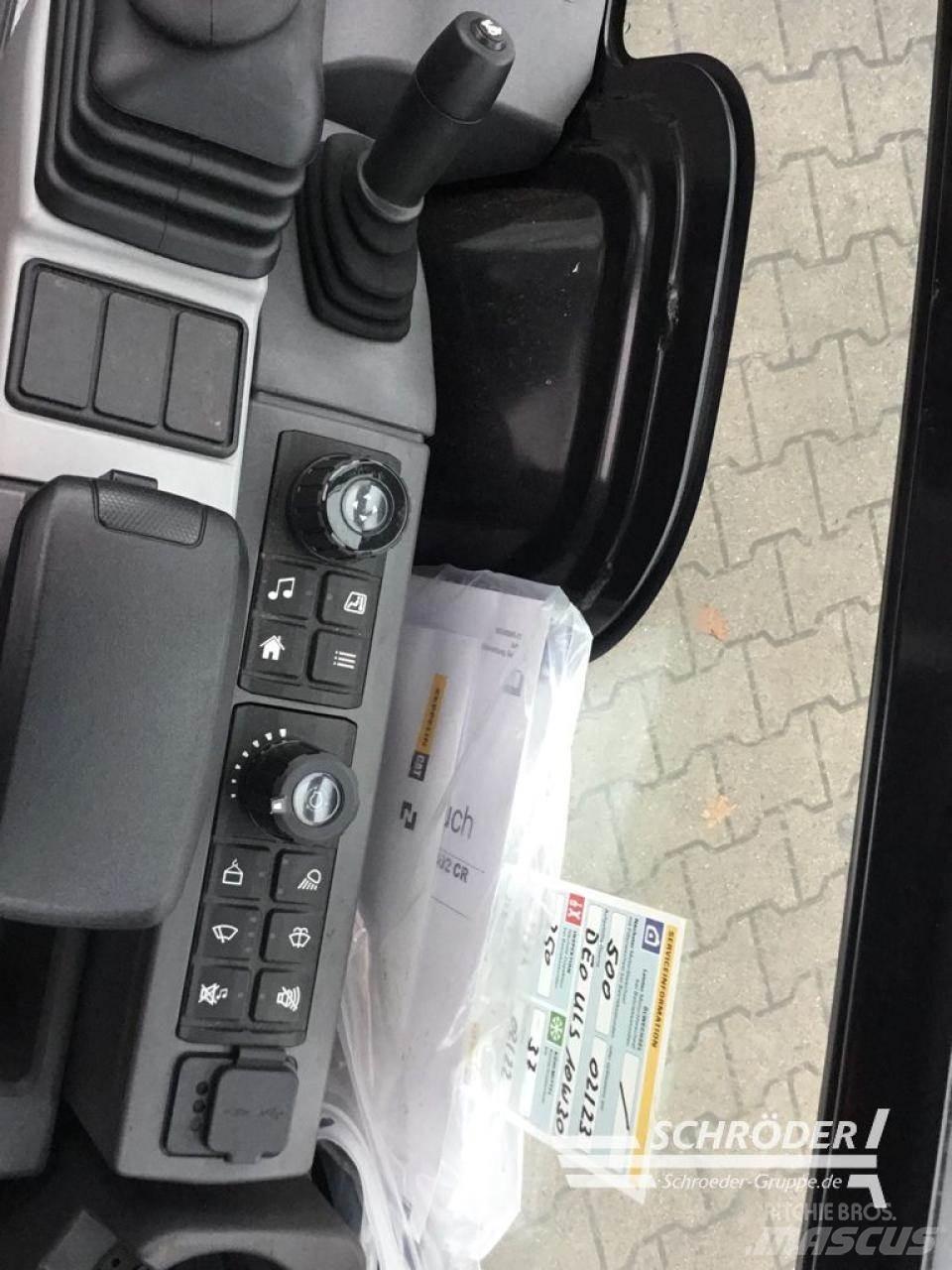 CAT 302 CR Ekskavatori uz riteņiem