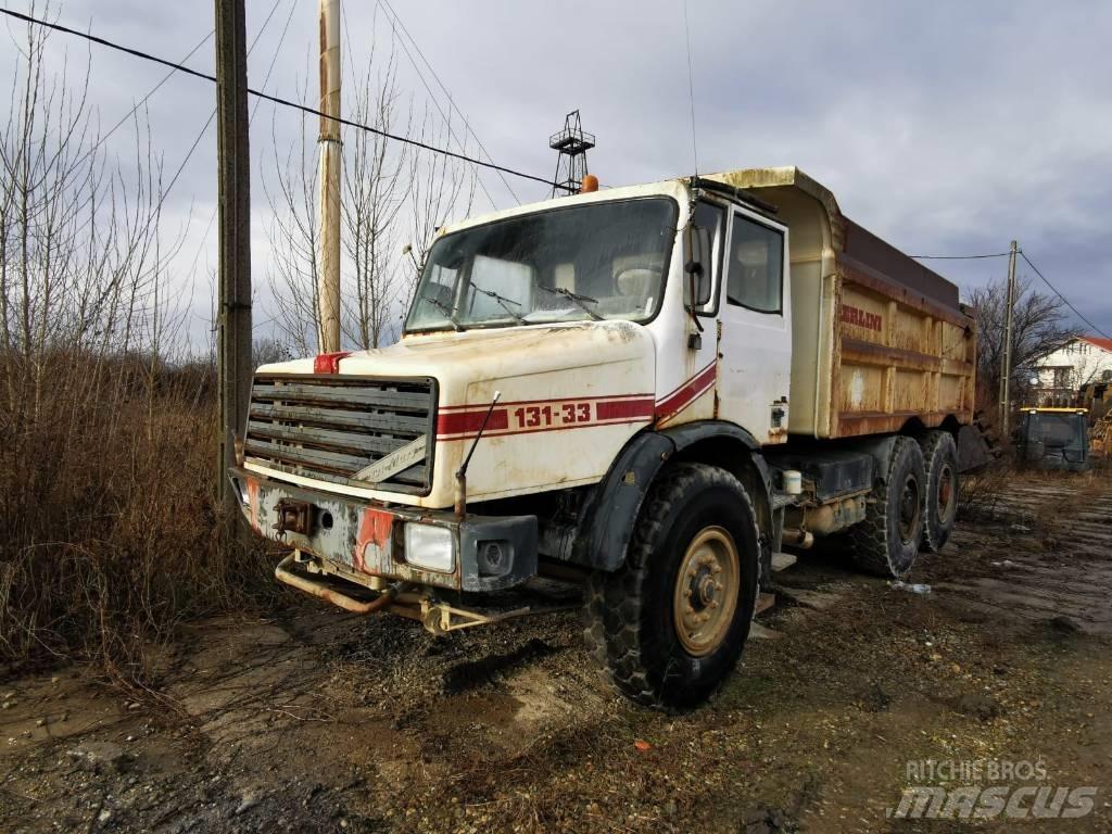 Perlini 131-33 Karjeras kravas automašīnas