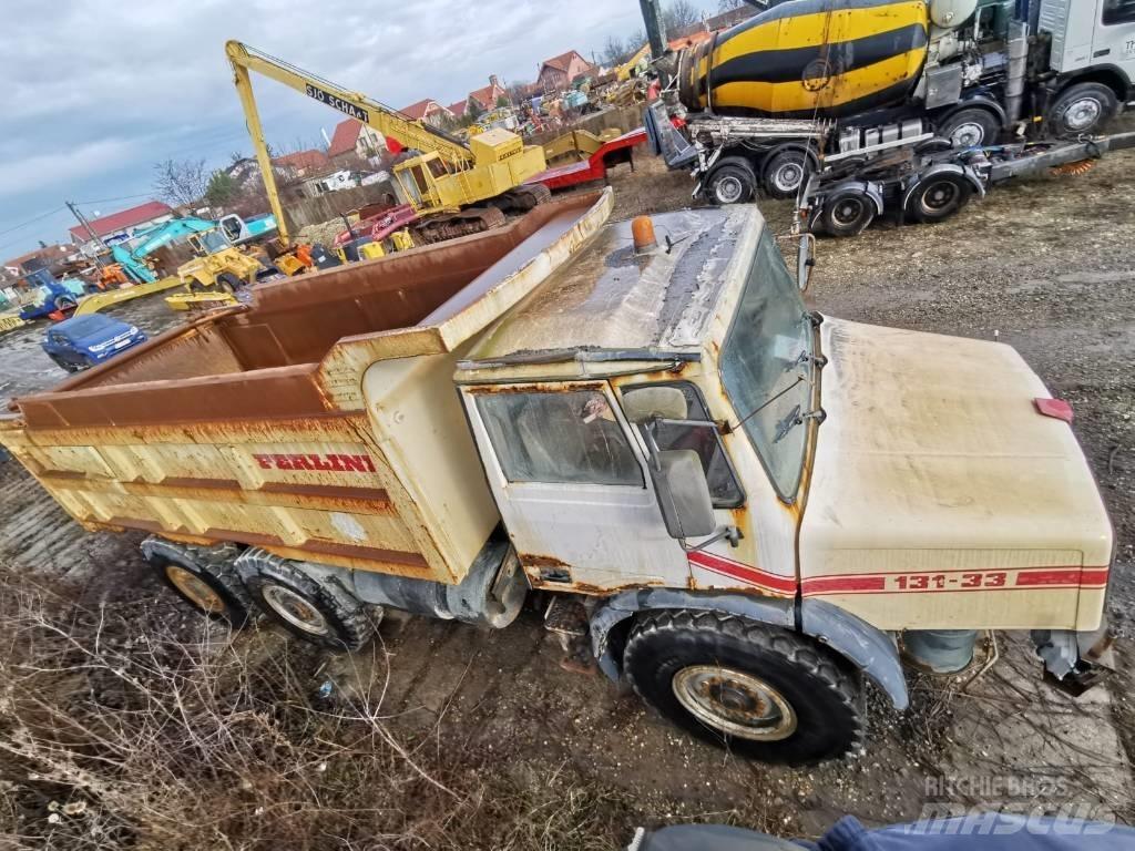 Perlini 131-33 Karjeras kravas automašīnas