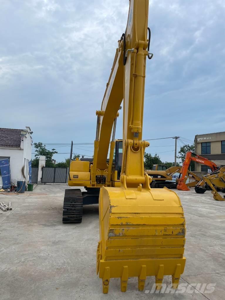 Komatsu pc220-7 Kāpurķēžu ekskavatori