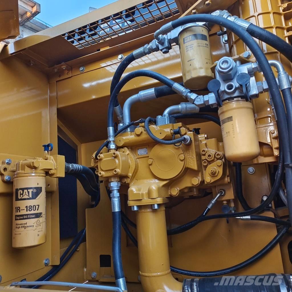 CAT 330 D Kāpurķēžu ekskavatori