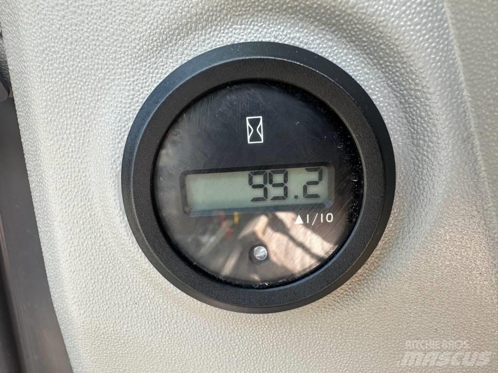 Volvo EC 230FL Kāpurķēžu ekskavatori