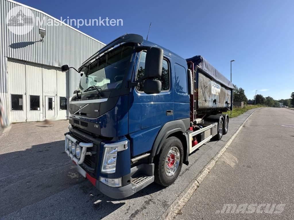 Volvo FM 460 Treileri ar āķi