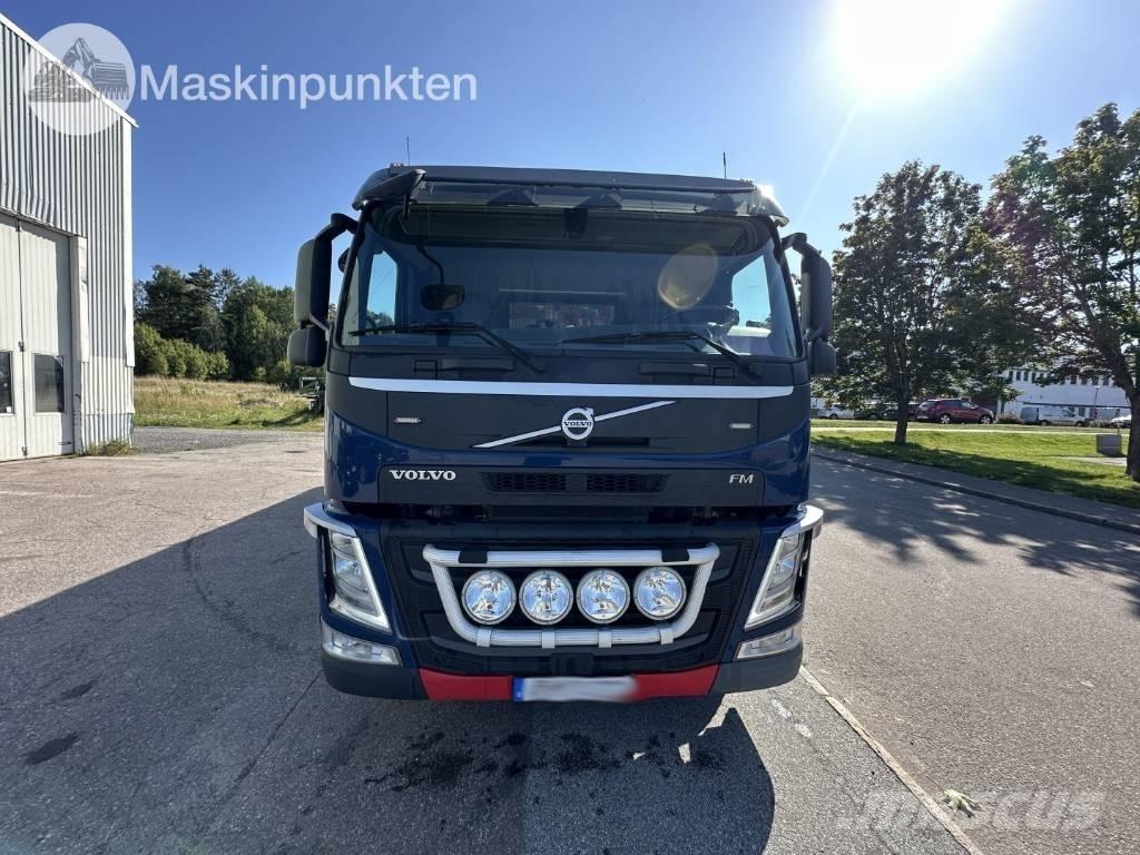 Volvo FM 460 Treileri ar āķi