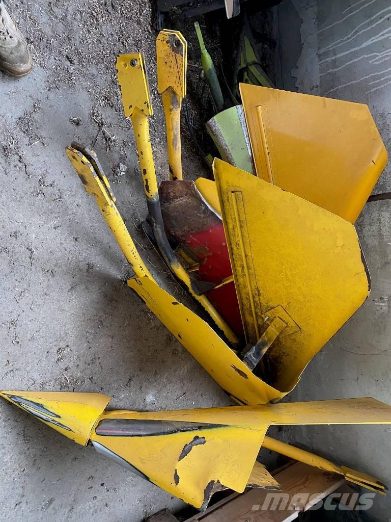 New Holland CX 8070 Ražas novākšanas kombaini