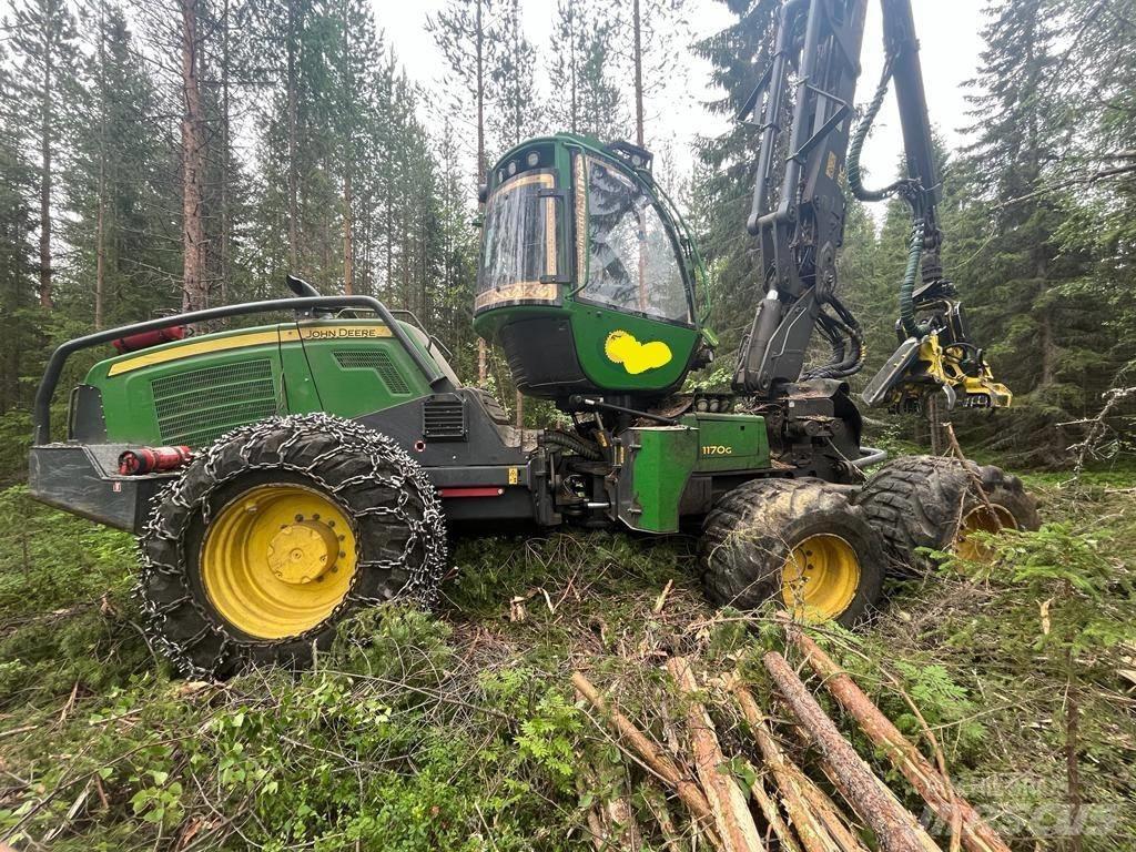 John Deere 1170 G Harvesteri