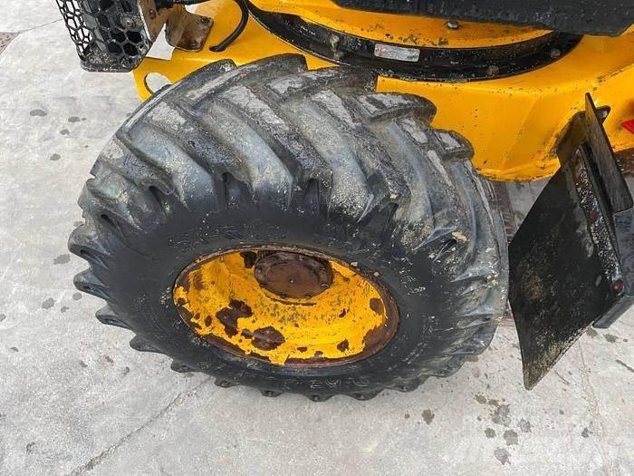 JCB 3STH Mini pašizgāzēji