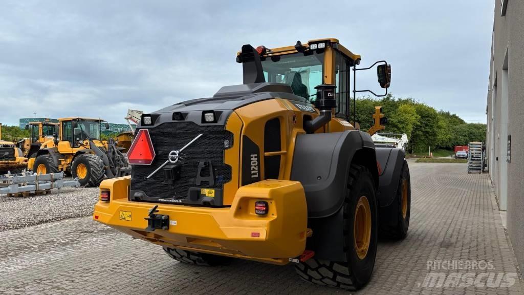 Volvo L 120 H Iekrāvēji uz riteņiem