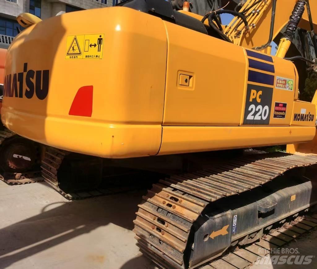 Komatsu PC 220-7 Kāpurķēžu ekskavatori
