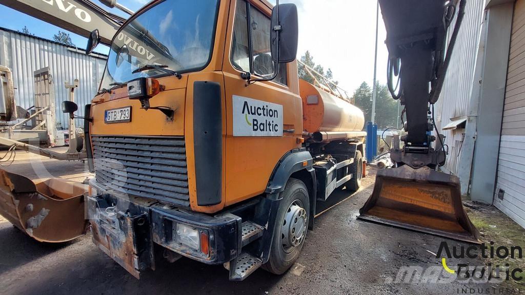 MAZ 533731 Autocisterna