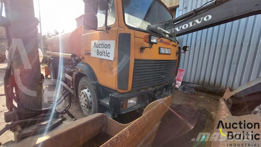 MAZ 533731 Autocisterna