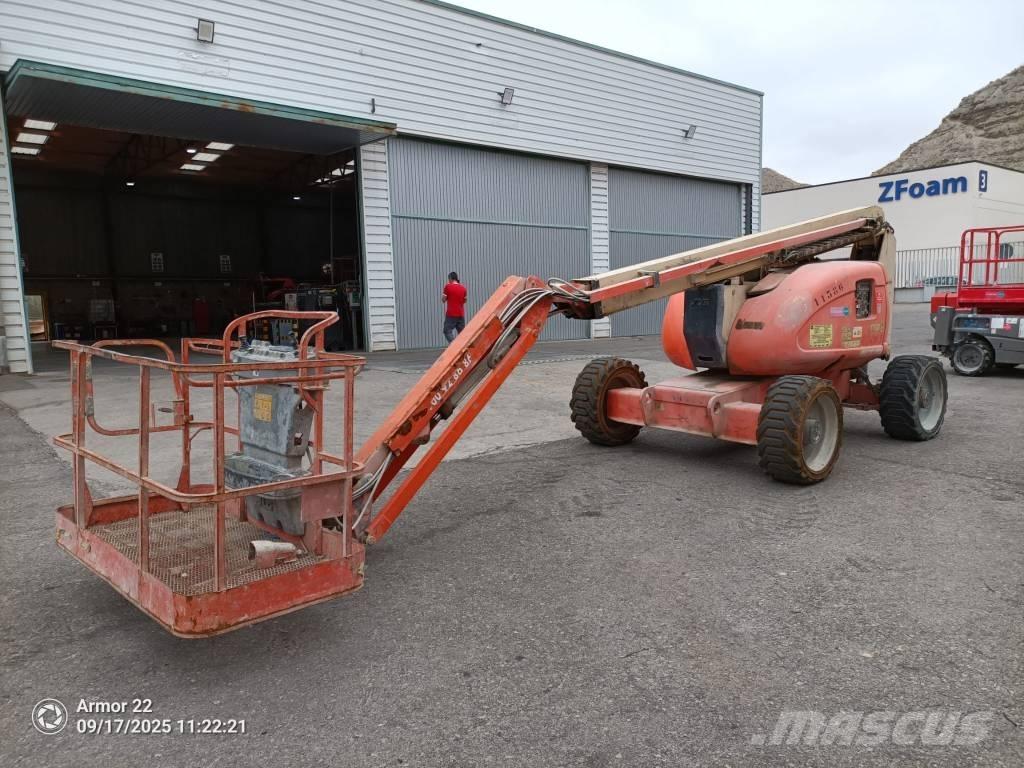 JLG 600 AJ Strēles pacēlāji