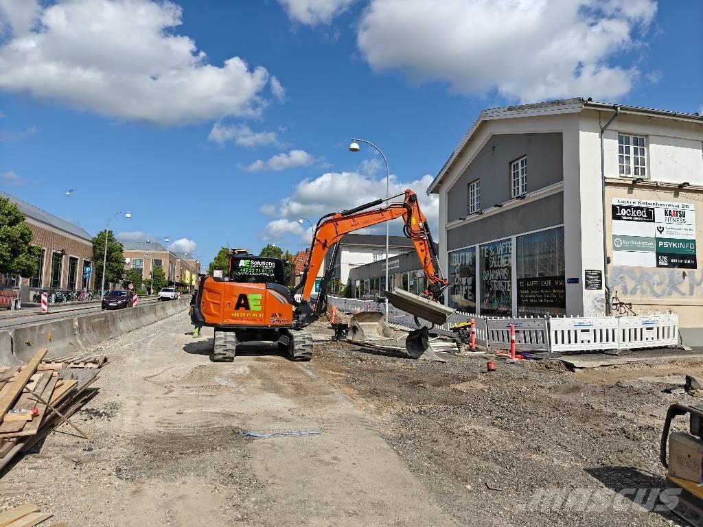 Hitachi ZX 95 USB - 7 Vidēja lieluma ekskavatori 7 t - 12 t