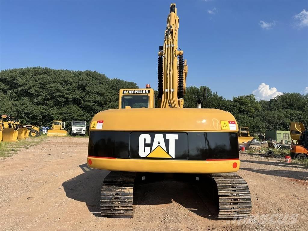CAT 320C Kāpurķēžu ekskavatori