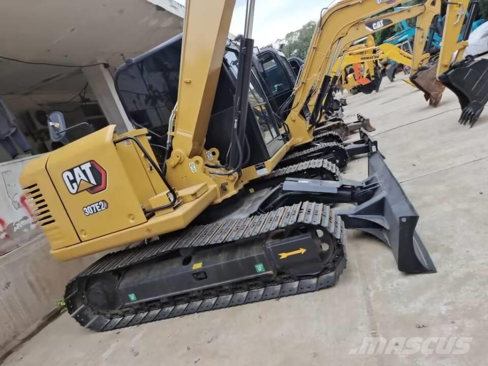 CAT 307 E Kāpurķēžu ekskavatori