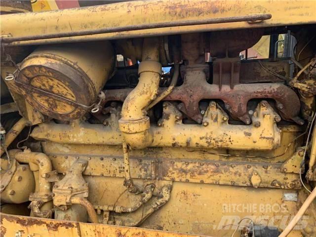 CAT D 8 K Kāpurķēžu buldozeri
