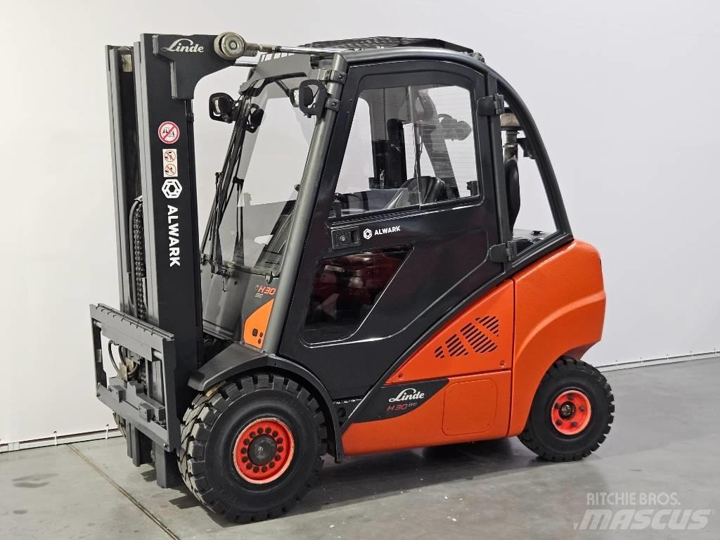 Linde H30D Tehnika ar dīzeļa dzinēju