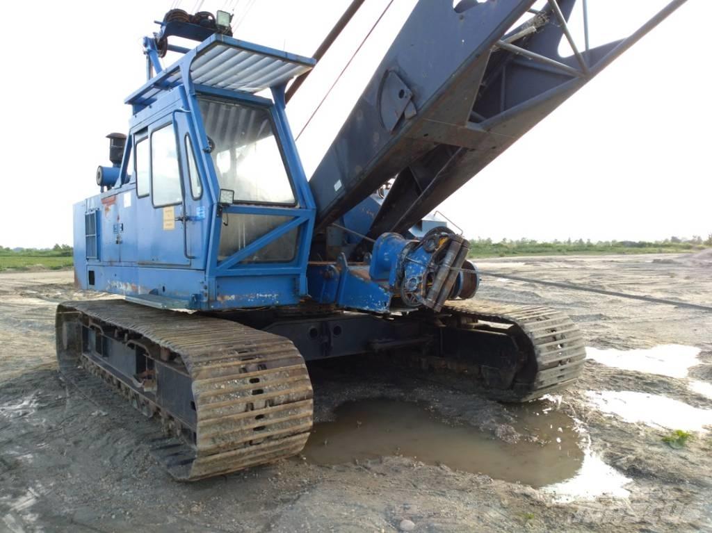 Hitachi KH 150-3 Kāpurķēžu ekskavators ar strēli