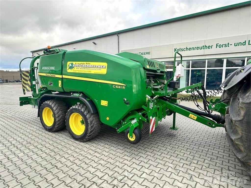 John Deere C441R Rituļu preses
