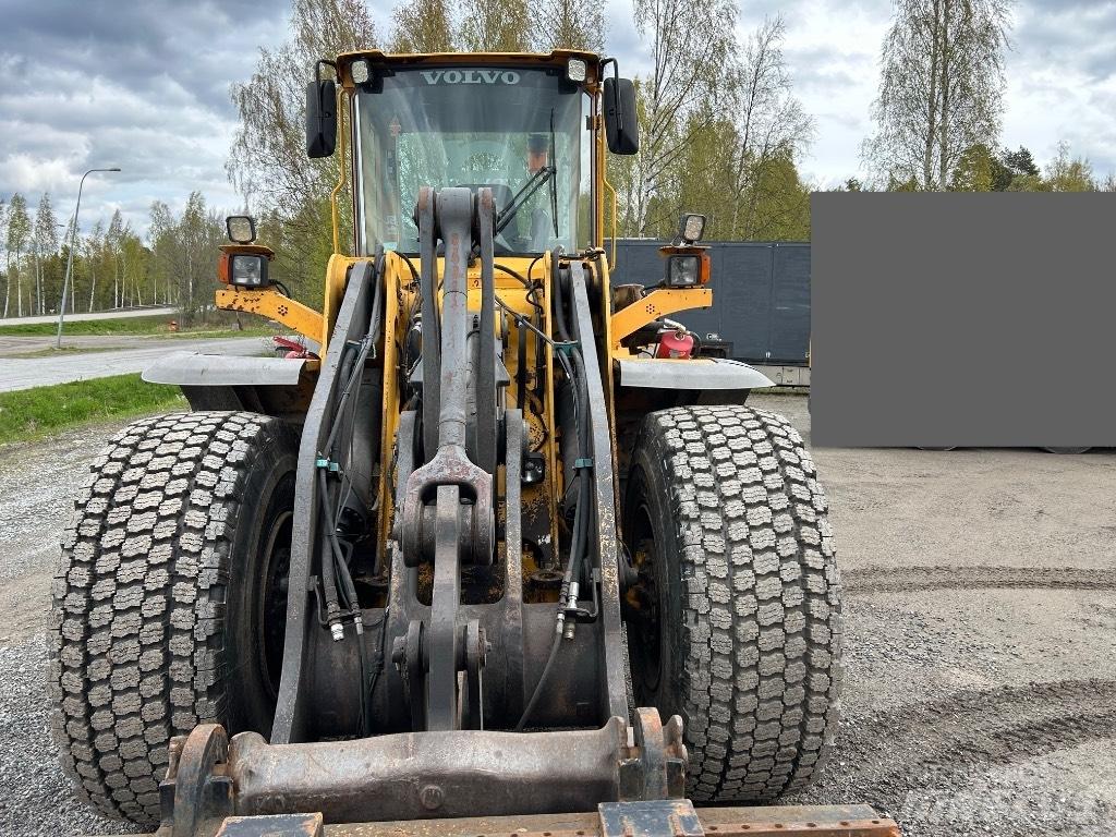 Volvo L 120 E Iekrāvēji uz riteņiem