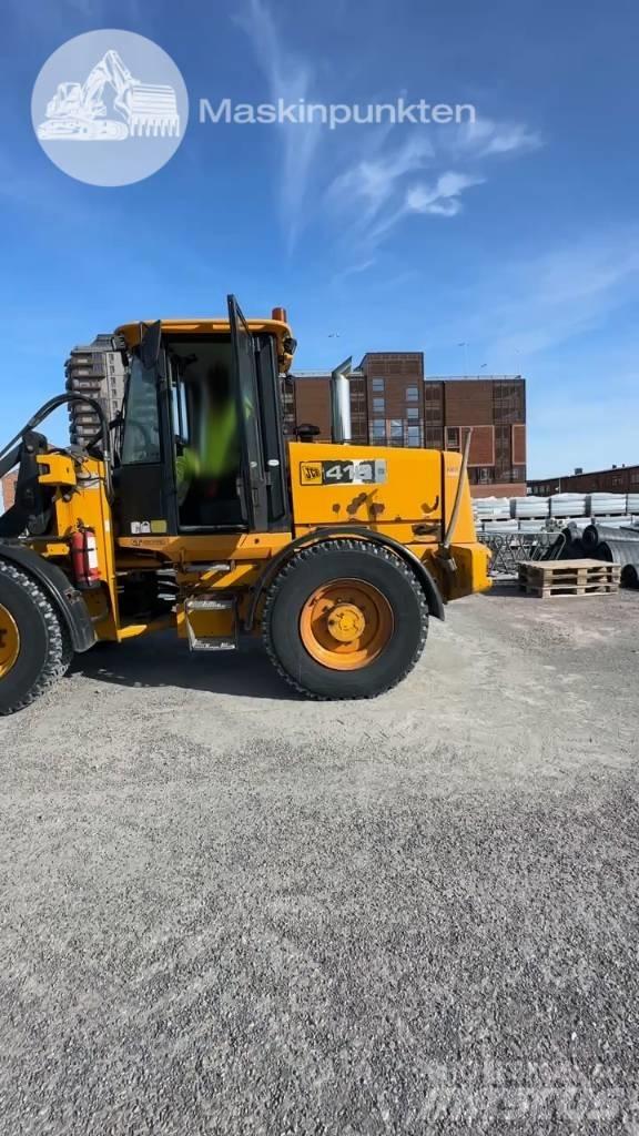 JCB 412 S Iekrāvēji uz riteņiem