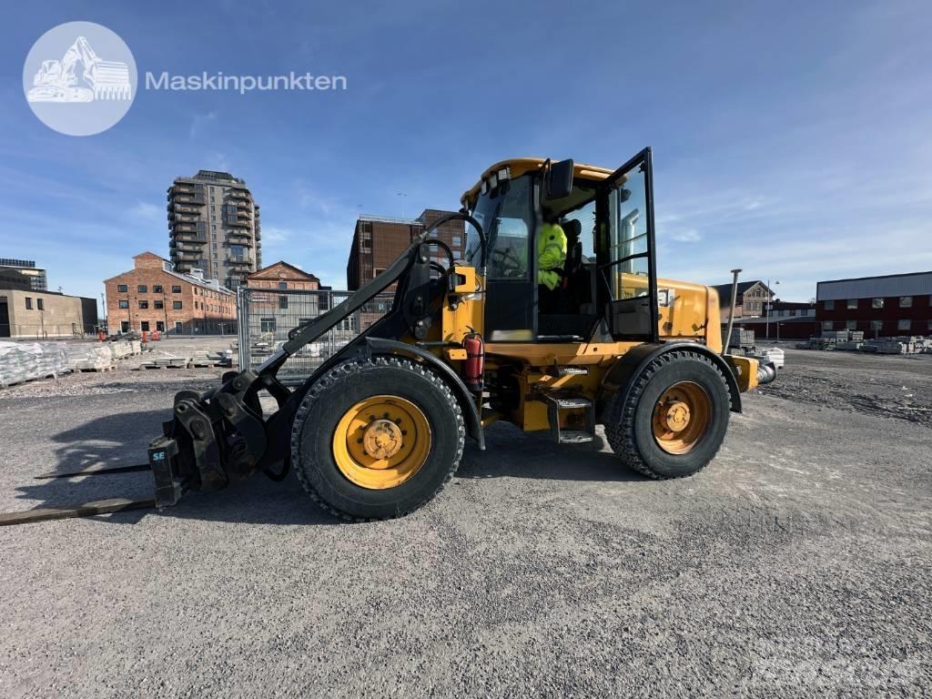 JCB 412 S Iekrāvēji uz riteņiem