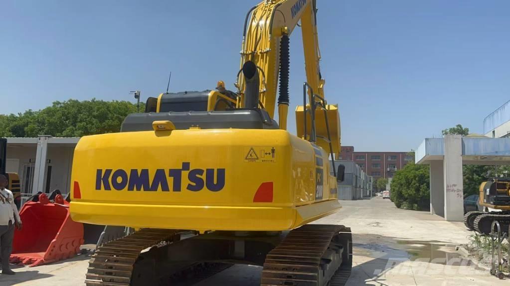 Komatsu PC 200 Kāpurķēžu ekskavatori