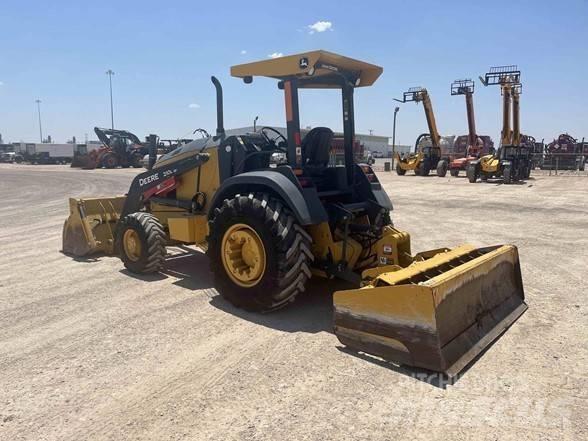 John Deere 210LEP Iekrāvēji uz riteņiem