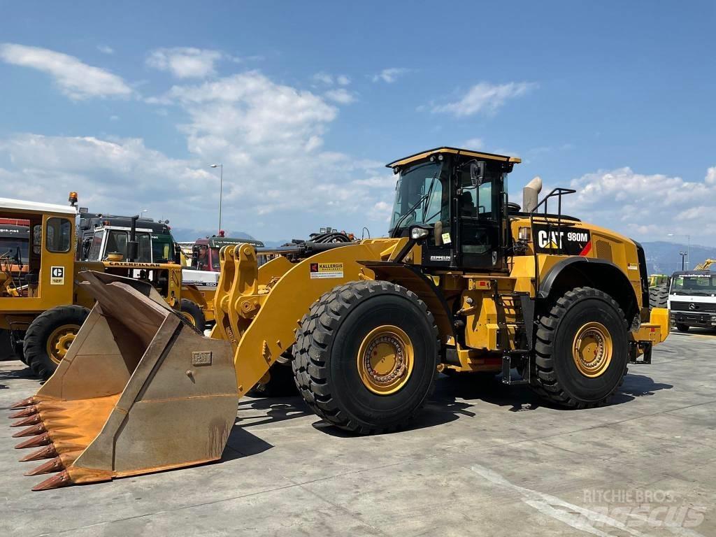 CAT 980M Iekrāvēji uz riteņiem