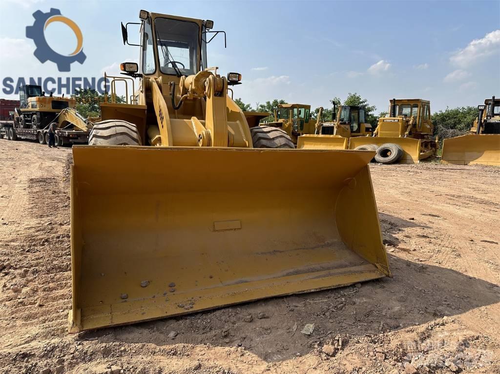 CAT 966 C Iekrāvēji uz riteņiem