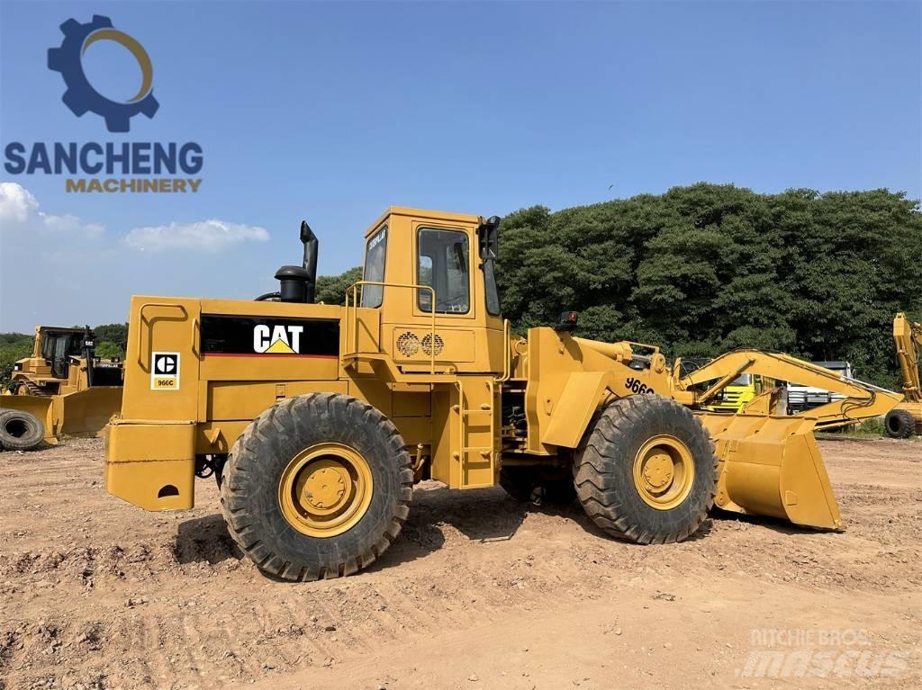 CAT 966 C Iekrāvēji uz riteņiem