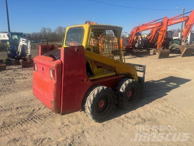 Bobcat S 130 Lietoti riteņu kompaktiekrāvēji