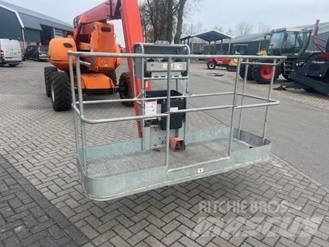 Manitou AJT 200 Strēles pacēlāji