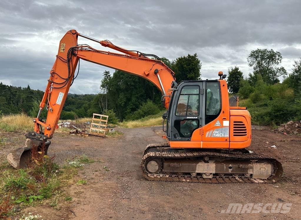 Doosan DX 140 LCR-3 Kāpurķēžu ekskavatori